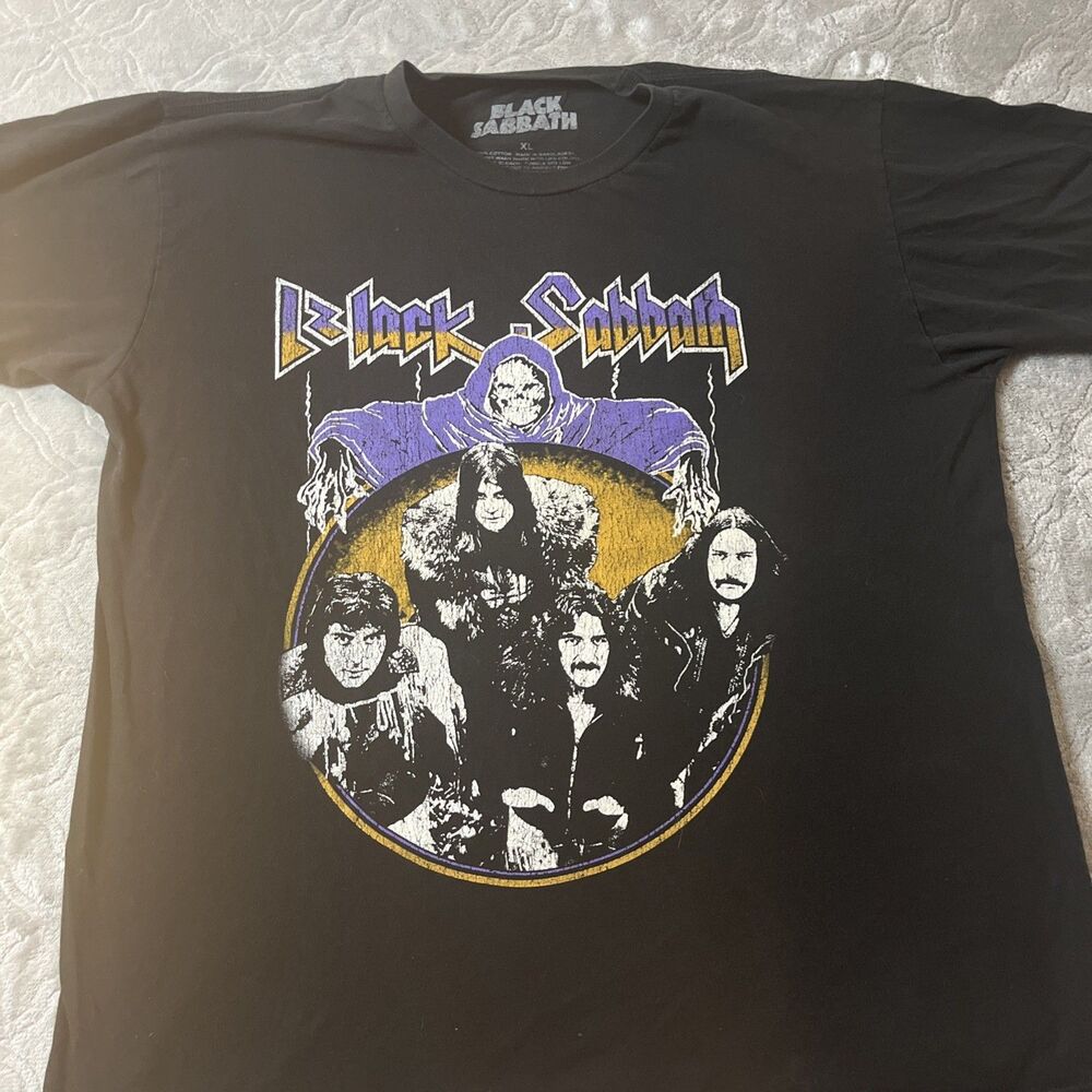 Black Sabbath Band T Shirt XL Vintage Style Graphic Heavy Metal Tee Black
